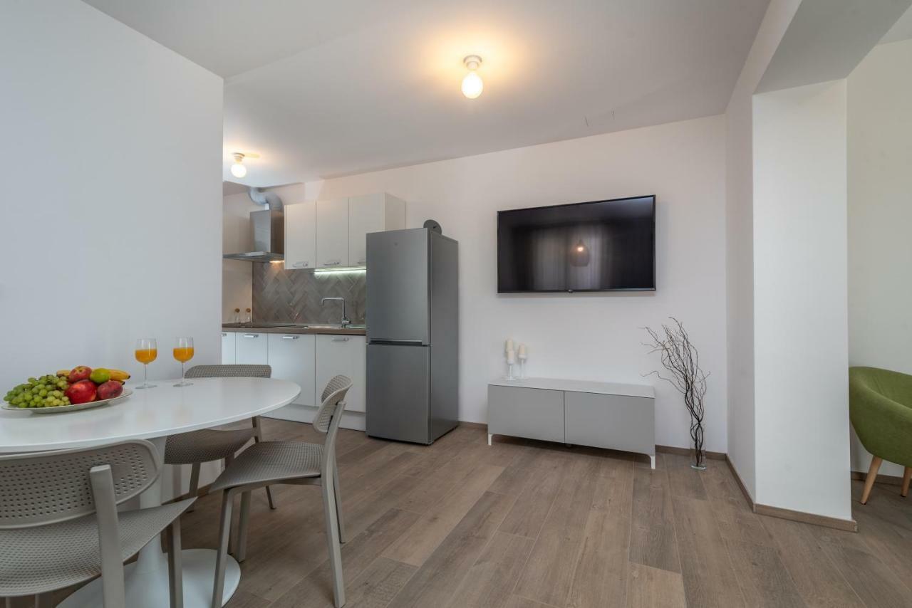 Apartments Flora Trogir Extérieur photo
